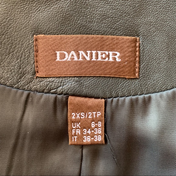 Danier Leather Jacket - BLACK - Picture 8 of 9